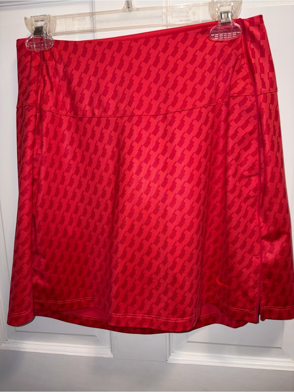 Nike Red Women's Skirt w/ Built In Shorts - Size Small